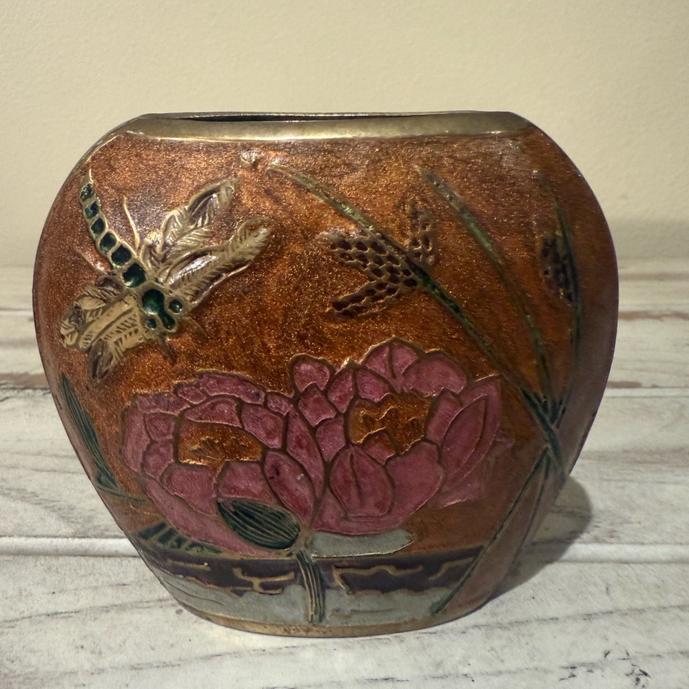 Vintage Dragonfly Floral Brass Cloisonne Bud Vase Enamel Flat Pink Water Lilies